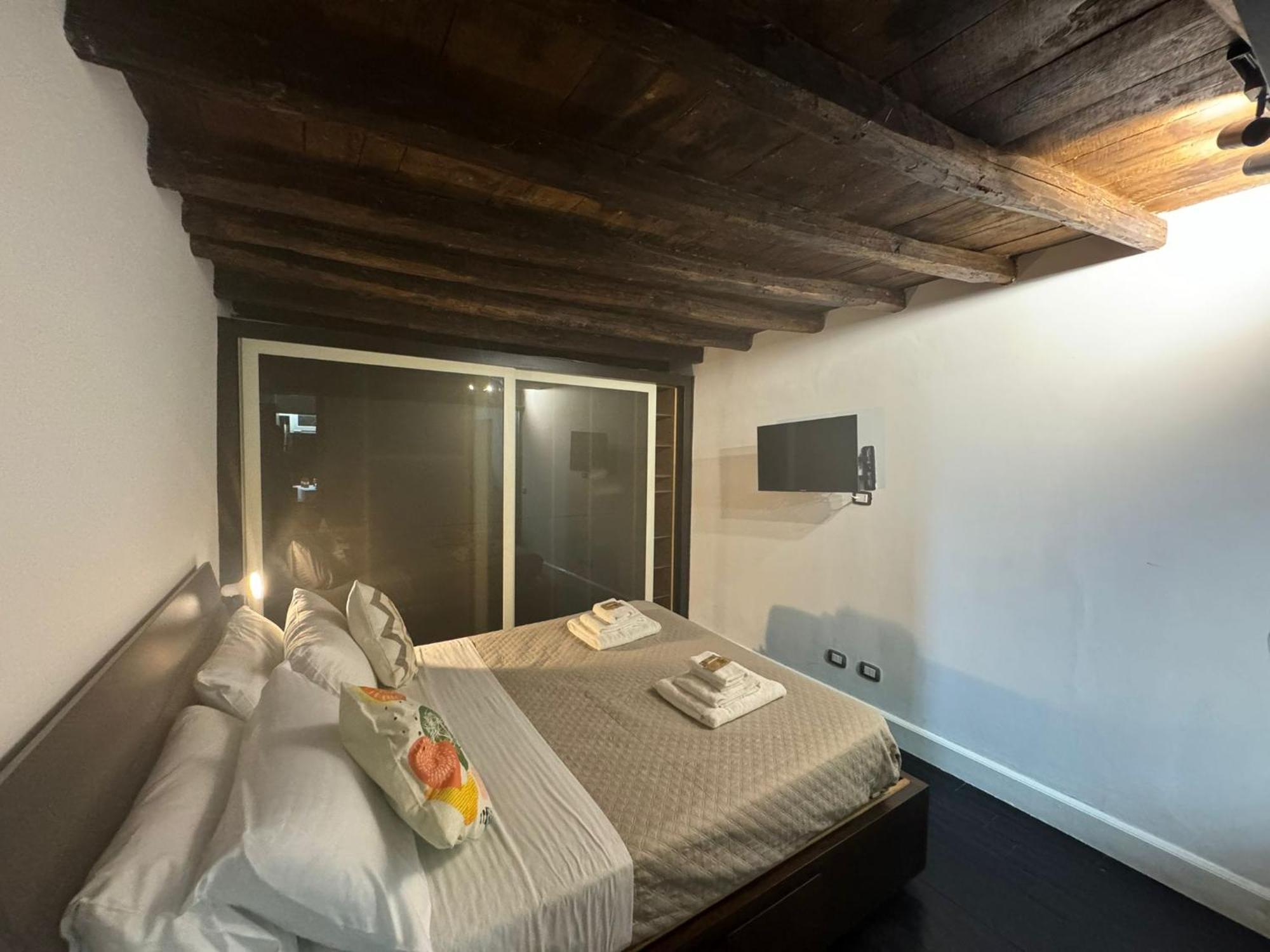 Apartment In Ancient